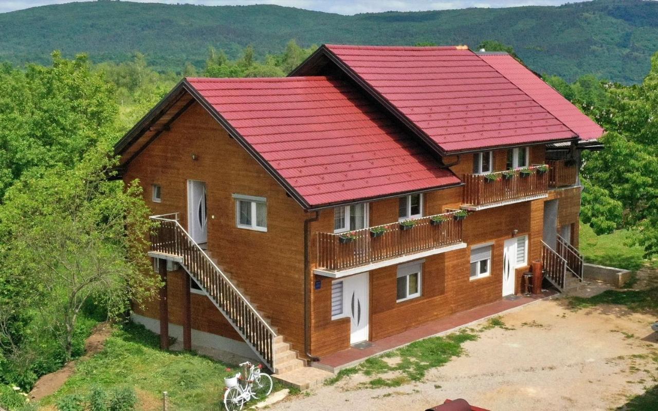 Apartments Laura Rakovica Exteriér fotografie